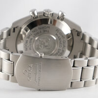 Omega · Speedmaster — 5 / 9 Omega · Speedmaster — 5 / 9