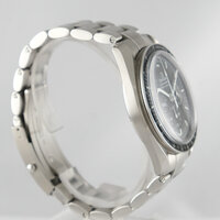 Omega · Speedmaster — 7 / 9 Omega · Speedmaster — 7 / 9