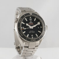 Omega · Seamaster Planet Ocean — 2 / 9 Omega · Seamaster Planet Ocean — 2 / 9