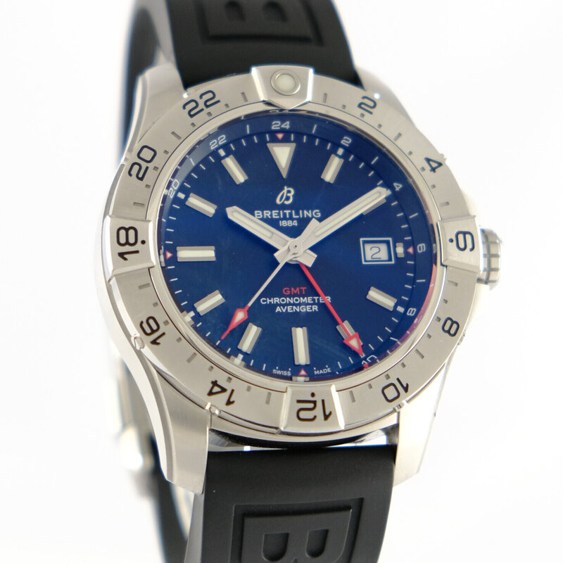 Breitling · Avenger GMT 44 — 1 / 8