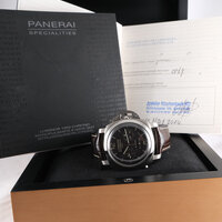 Panerai · Luminor 1950 8 Days Chrono Monopulsante GMT — 3 / 9 Panerai · Luminor 1950 8 Days Chrono Monopulsante GMT — 3 / 9