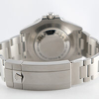 Rolex · Submariner — 8 / 9
