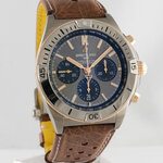 Breitling · Chronomat B01 42 Triumph