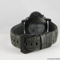 Panerai · Luminor GMT Ceramica — 4 / 7 Panerai · Luminor GMT Ceramica — 4 / 7