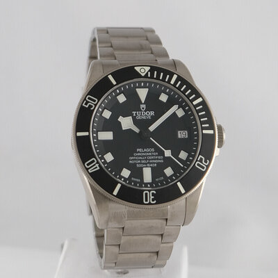 Tudor · Pelagos 42