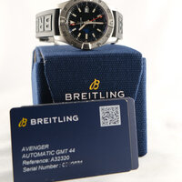 Breitling · Avenger GMT 44 — 3 / 8