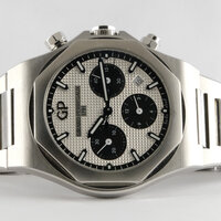 Girard Perregaux · Laureato Chrono — 9 / 9 Girard Perregaux · Laureato Chrono — 9 / 9