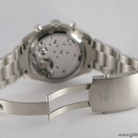 Omega · Speedmaster Chronoscope 43 — 6 / 9 Omega · Speedmaster Chronoscope 43 — 6 / 9
