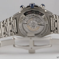 Breitling · Super Chronomat B01 44 — 6 / 8