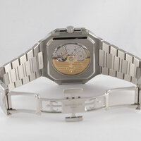 Patek Philippe · Cubitus — 8 / 9