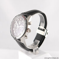 TAG Heuer · Carrera Kaliber Heuer 02 — 3 / 9 TAG Heuer · Carrera Kaliber Heuer 02 — 3 / 9