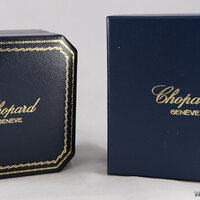 Chopard · Schmuckbox blau mit Umkarton (hoch) — 2 / 2 Chopard · Schmuckbox blau mit Umkarton (hoch) — 2 / 2