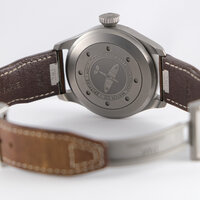 IWC · Big Pilots Watch 43 — 8 / 9 IWC · Big Pilots Watch 43 — 8 / 9