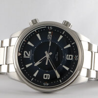 Jaeger-LeCoultre · Polaris Date — 4 / 8 Jaeger-LeCoultre · Polaris Date — 4 / 8