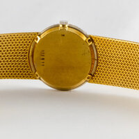 Piaget · Damenuhr mit Diamantlünette — 6 / 7