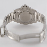 Rolex · GMT-Master II — 6 / 8 Rolex · GMT-Master II — 6 / 8