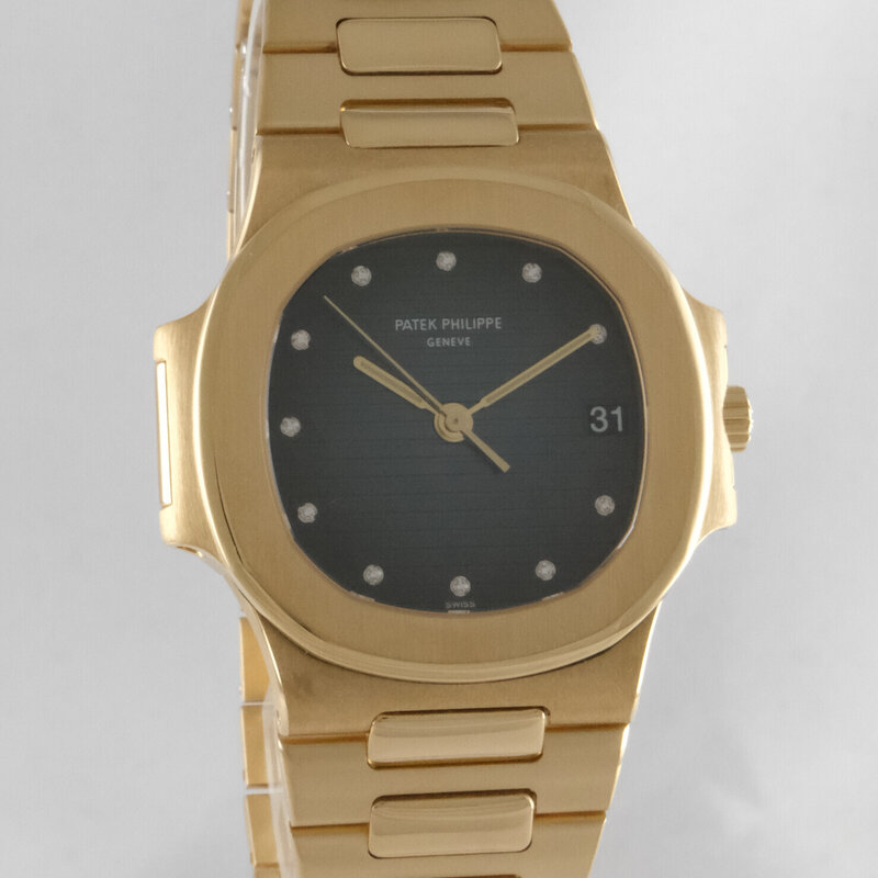 Patek Philippe · Nautilus — 1 / 10