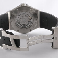 Hublot · Herren&shy;armbanduhr Classic Fusion — 4 / 9