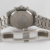 Audemars Piguet · Royal Oak Chrono — 8 / 9