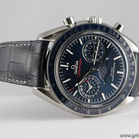 Omega · Speedmaster Mondphase Co-Axial Master Chronometer — 8 / 9 Omega · Speedmaster Mondphase Co-Axial Master Chronometer — 8 / 9