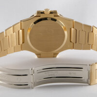 Patek Philippe · Nautilus — 4 / 10