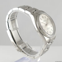 Rolex · Oyster — 7 / 9