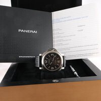 Panerai · Luminor Base 8 Days Titan — 3 / 8