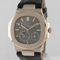 Patek Philippe · Nautilus — 2 / 9 Patek Philippe · Nautilus — 2 / 9