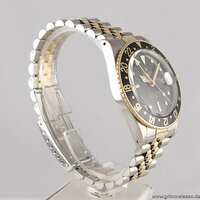 Rolex · GMT-Master — 4 / 9 Rolex · GMT-Master — 4 / 9