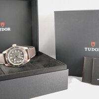Tudor · Black Bay 58 — 3 / 8 Tudor · Black Bay 58 — 3 / 8