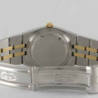 Rolex · Oysterquartz Datejust — 6 / 8 Rolex · Oysterquartz Datejust — 6 / 8