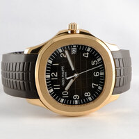 Patek Philippe · Aquanaut — 9 / 9 Patek Philippe · Aquanaut — 9 / 9
