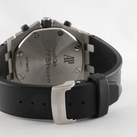 Audemars Piguet · Off Shore Chrono — 5 / 9