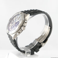 Breitling · Chronomat B01 42 — 5 / 8 Breitling · Chronomat B01 42 — 5 / 8