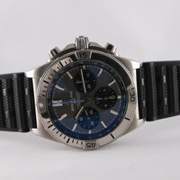 Breitling · Chronomat B01 42 — 8 / 8 Breitling · Chronomat B01 42 — 8 / 8