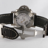 Panerai · Luminor 1950 8 Days Chrono Monopulsante GMT — 8 / 9 Panerai · Luminor 1950 8 Days Chrono Monopulsante GMT — 8 / 9