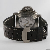 Panerai · Luminor 1950 8 Days Chrono Monopulsante GMT — 6 / 9 Panerai · Luminor 1950 8 Days Chrono Monopulsante GMT — 6 / 9