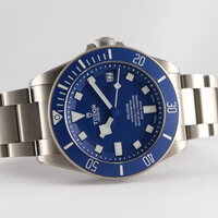 Tudor · Pelagos — 9 / 9 Tudor · Pelagos — 9 / 9