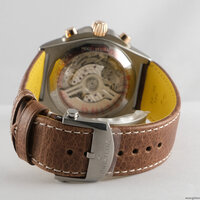 Breitling · Chronomat B01 42 Triumph — 5 / 9 Breitling · Chronomat B01 42 Triumph — 5 / 9