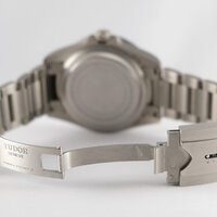 Tudor · Pelagos — 4 / 9 Tudor · Pelagos — 4 / 9