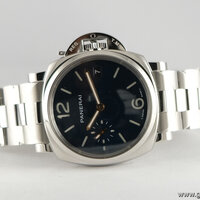 Panerai · Luminor Due — 7 / 8 Panerai · Luminor Due — 7 / 8