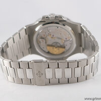 Patek Philippe · Nautilus — 5 / 9
