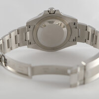 Rolex · GMT-Master II — 6 / 8 Rolex · GMT-Master II — 6 / 8
