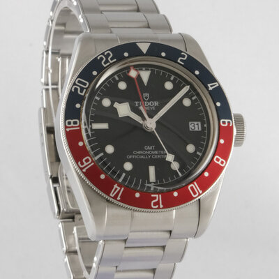 Tudor · GMT