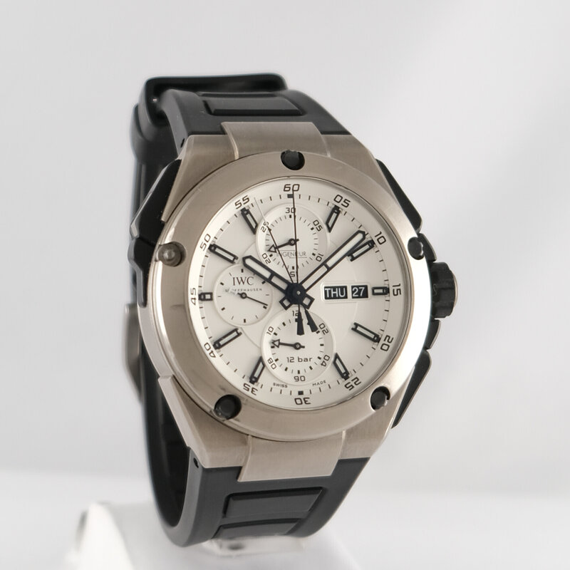 IWC · Ingenieur Doppelchrono Titan — 1 / 8 IWC · Ingenieur Doppelchrono Titan — 1 / 8