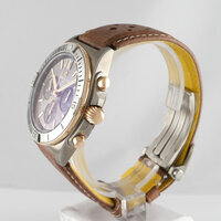 Breitling · Chronomat B01 42 Triumph — 6 / 9 Breitling · Chronomat B01 42 Triumph — 6 / 9