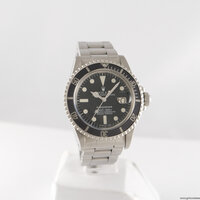 Rolex · Submariner — 2 / 8 Rolex · Submariner — 2 / 8