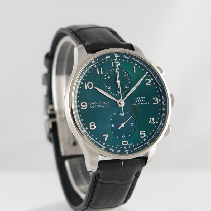 IWC · Portugieser Chrono Automatic — 1 / 8 IWC · Portugieser Chrono Automatic — 1 / 8