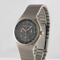 IWC · Porsche Design Chrono — 2 / 7