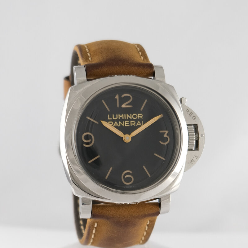 Panerai · Luminor 1950 3 Days — 1 / 8 Panerai · Luminor 1950 3 Days — 1 / 8